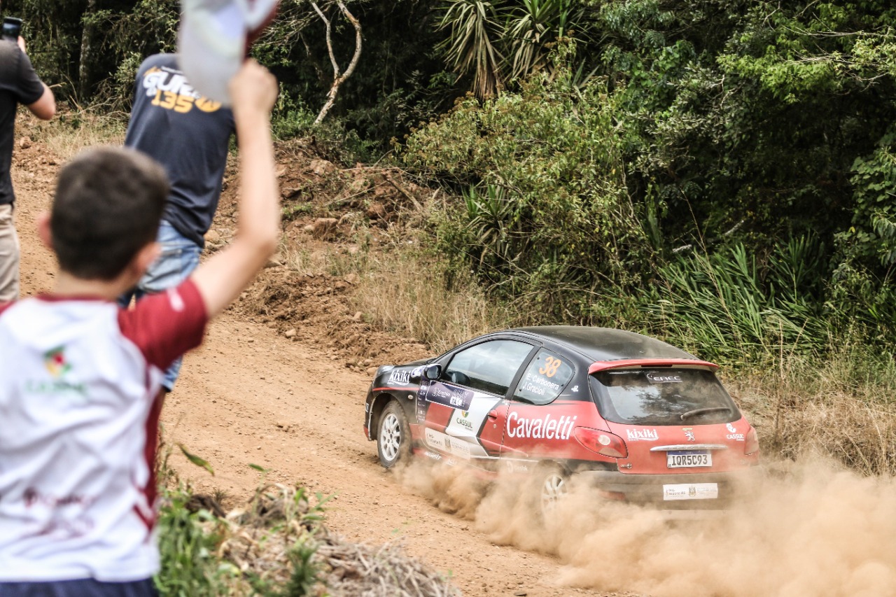 Evandro e Juliano são campeões do Brasileiro e Gaúcho de Rally